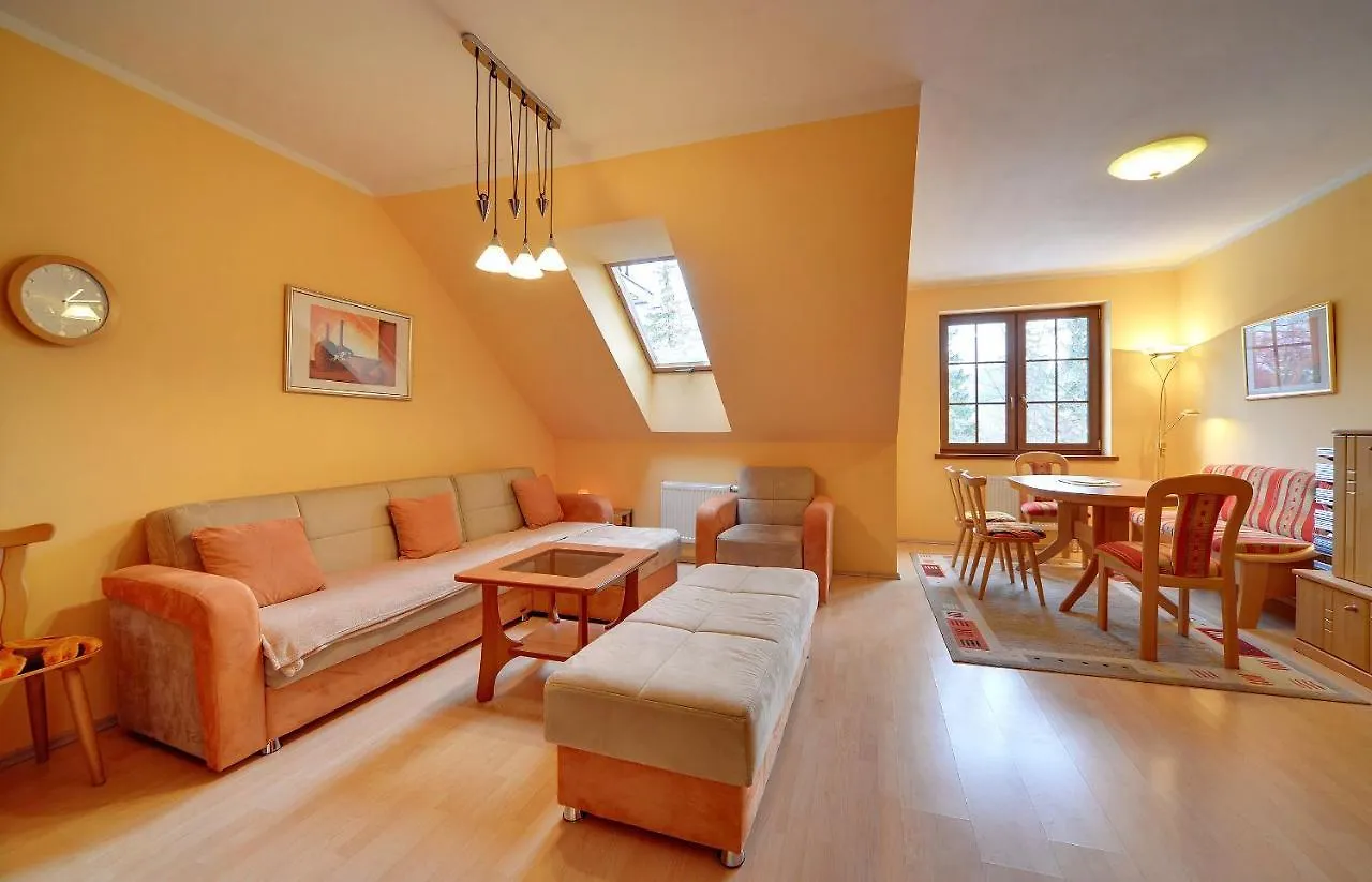 Zolty Apartament Sun Seasons 24 W Karpaczu Z Balkonem By Noclegi Renters Karpacz