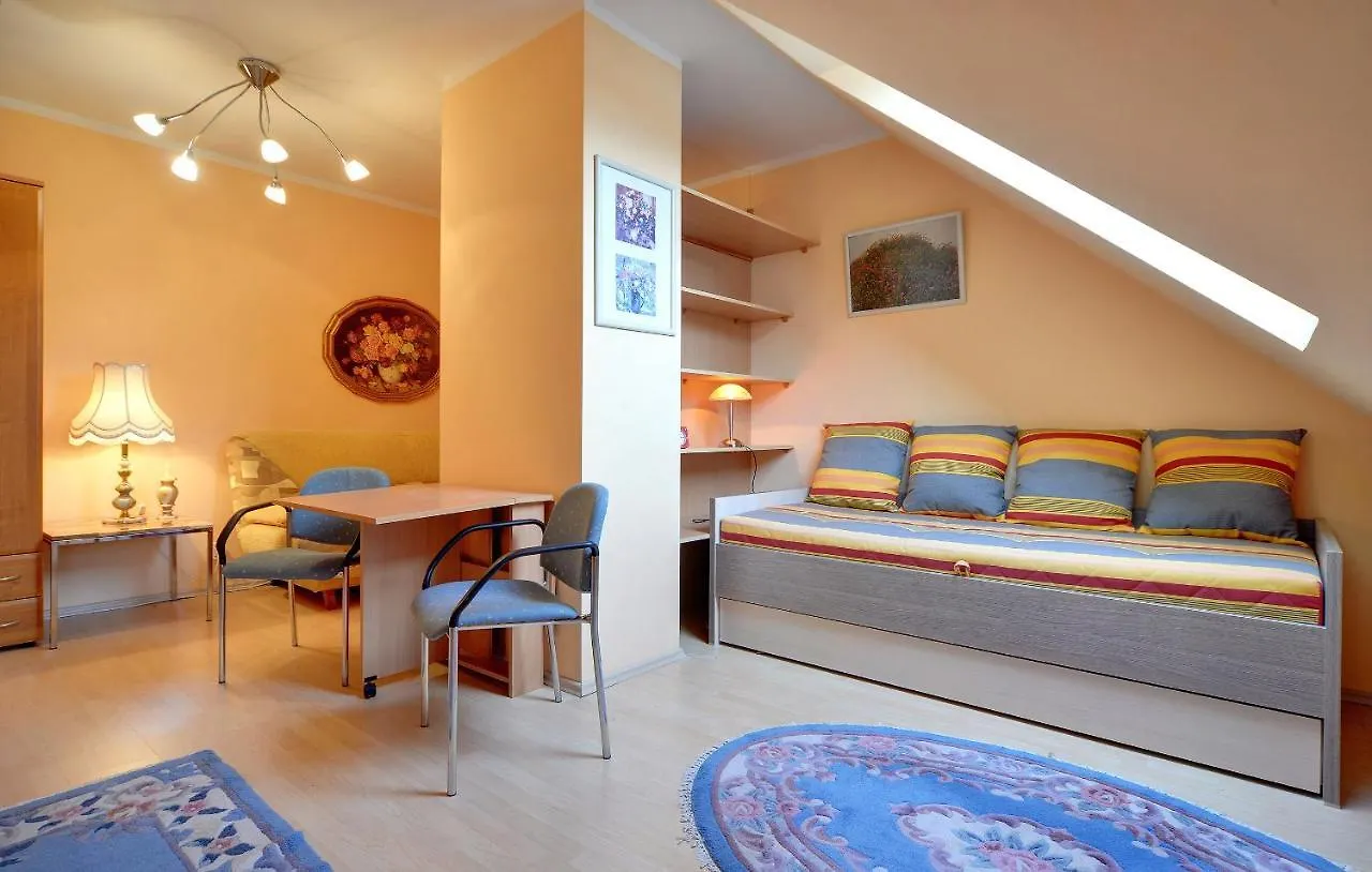 Zolty Apartament Sun Seasons 24 W Karpaczu Z Balkonem By Noclegi Renters 0*, Karpacz